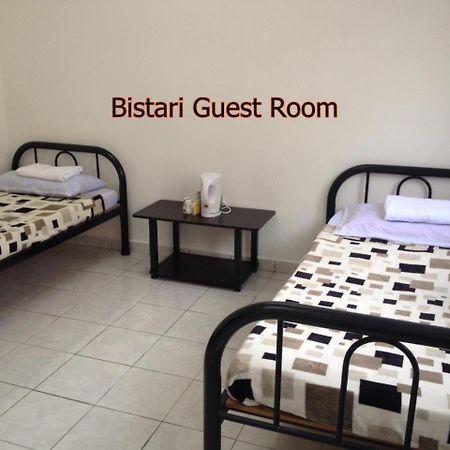 Bistari Homestay Parit Raja Uthm Extérieur photo