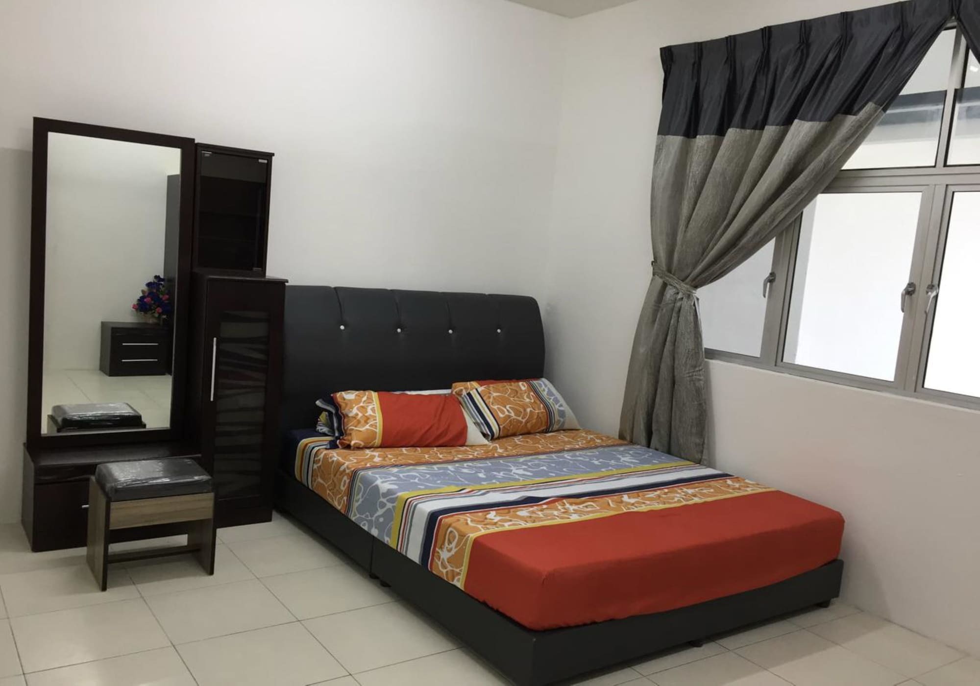 Bistari Homestay Parit Raja Uthm Extérieur photo